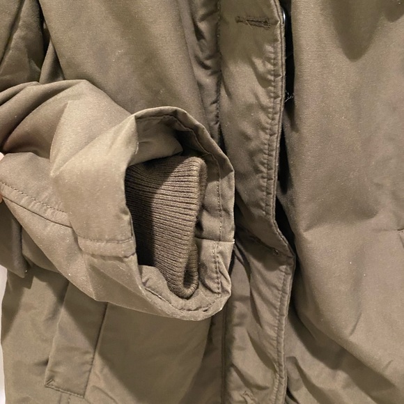 Uniqlo Hybrid Ultra Warm Down Short Jacket/Coat with Adjustable Waist - Picture 7 of 9